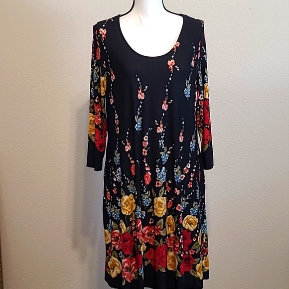 unknown Dresses & Skirts - Comfortable Knee Length Dress M